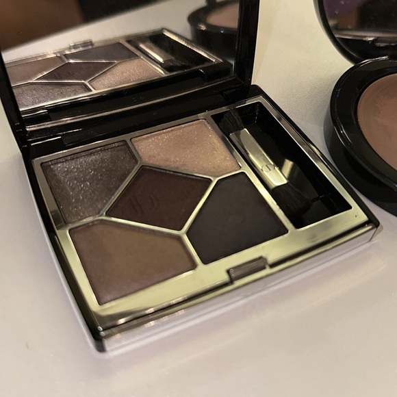 Dior and Bobbi Brown Make Up - Picture 3 of 7